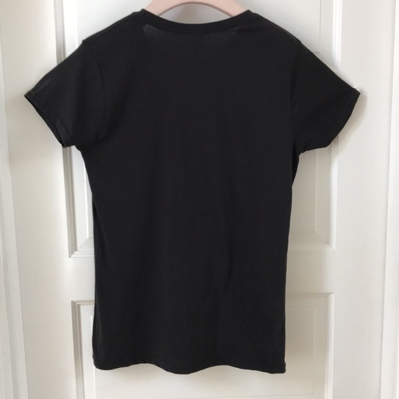 NWOT Black graphic tee Sz Medium cotton dark garden floral bouquet graphic Tee. - Picture 6 of 9